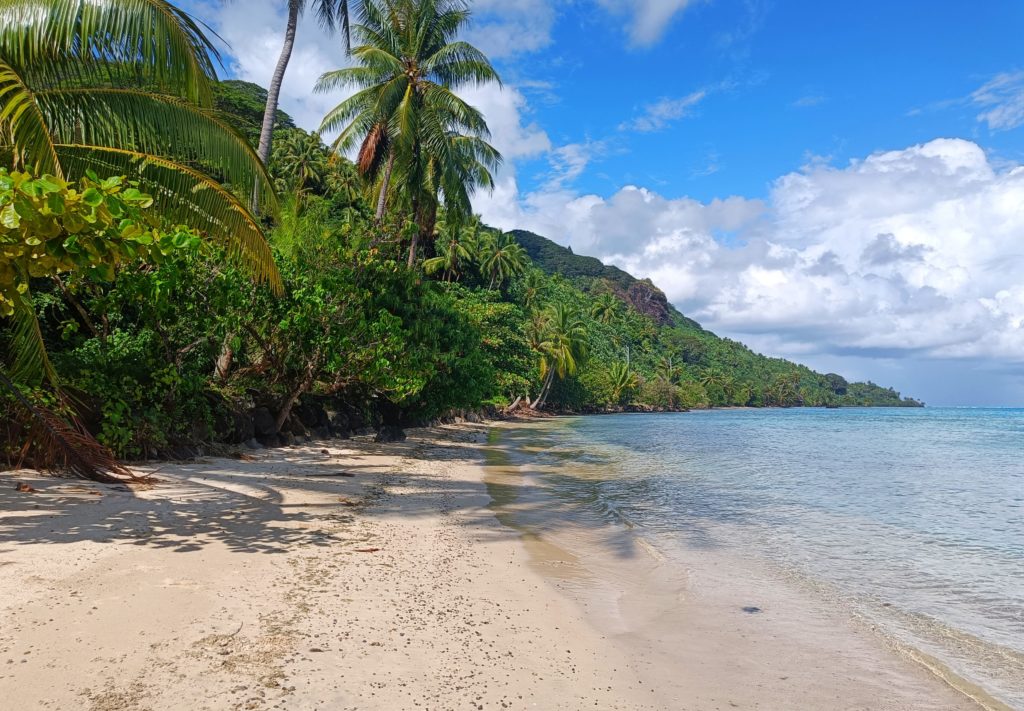 Secrets d'escales en catamaran à Tahiti et dans les îles